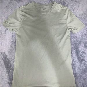 T shirt in Olive color